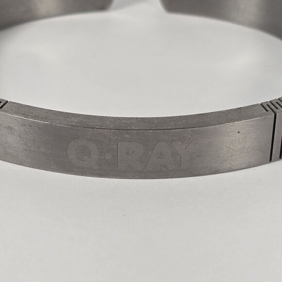 Q Ray Titanium Ionized Bracelet Cuff Jewelry Wellness Healing - Picture 5 of 5